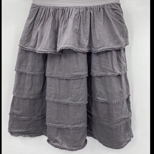 Anthropologie Edme
Esyllte Skirt Womens size 0 tiered gray